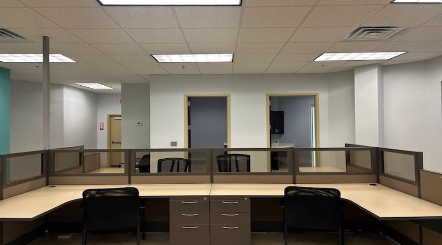 6909 Springfield Ave, Laredo, Texas 78041, 1 Room Rooms,1 BathroomBathrooms,Commercial retail/office,For Rent,6909 Springfield Ave,20255247
