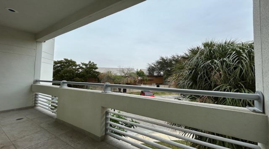 6909 Springfield Ave, Laredo, Texas 78041, 1 Room Rooms,1 BathroomBathrooms,Commercial retail/office,For Rent,6909 Springfield Ave,20255247