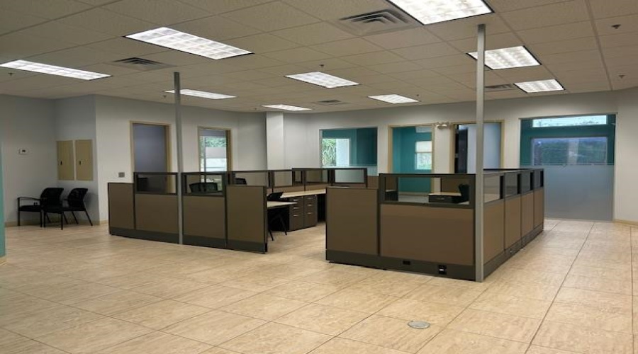 6909 Springfield Ave, Laredo, Texas 78041, 1 Room Rooms,1 BathroomBathrooms,Commercial retail/office,For Rent,6909 Springfield Ave,20255247