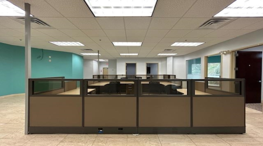 6909 Springfield Ave, Laredo, Texas 78041, 1 Room Rooms,1 BathroomBathrooms,Commercial retail/office,For Rent,6909 Springfield Ave,20255247