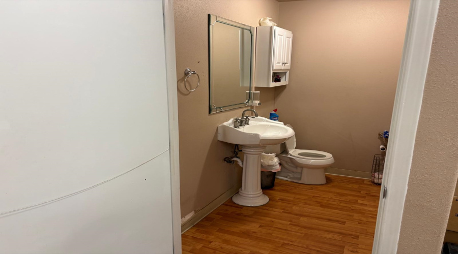 1615 Iturbide St, Laredo, Texas 78040, 1 Room Rooms,2 BathroomsBathrooms,Commercial retail/office,For Sale,1615 Iturbide St,20262699