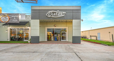 8602 McPherson Rd, LAREDO, Texas 78045, 1 Room Rooms,1 BathroomBathrooms,Commercial retail/office,For Rent,8602 McPherson Rd,20262703 8602 McPherson Rd, LAREDO, Texas 78045, 1 Room Rooms,1 BathroomBathrooms,Commercial retail/office,For Rent,8602 McPherson Rd,20262703