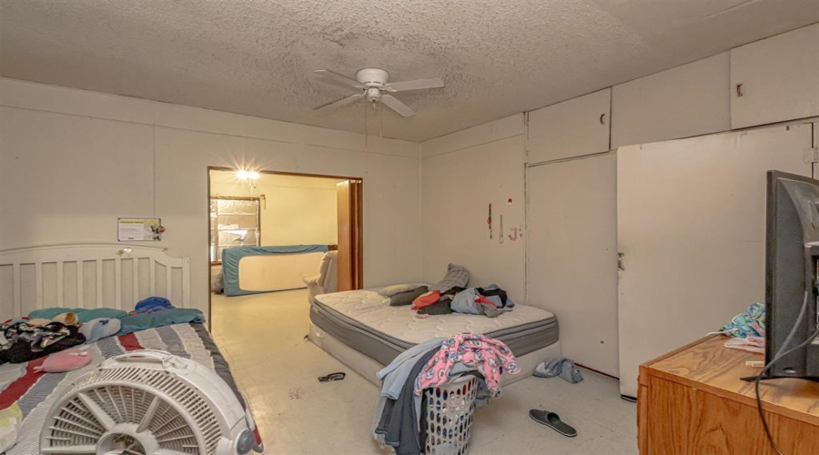 1701 Lincoln St, LAREDO, Texas 78040, ,Multi-family,For Sale,1701 Lincoln St,20262697