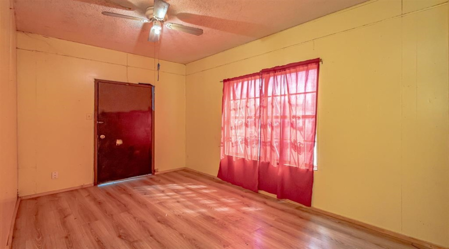 1701 Lincoln St, LAREDO, Texas 78040, ,Multi-family,For Sale,1701 Lincoln St,20262697