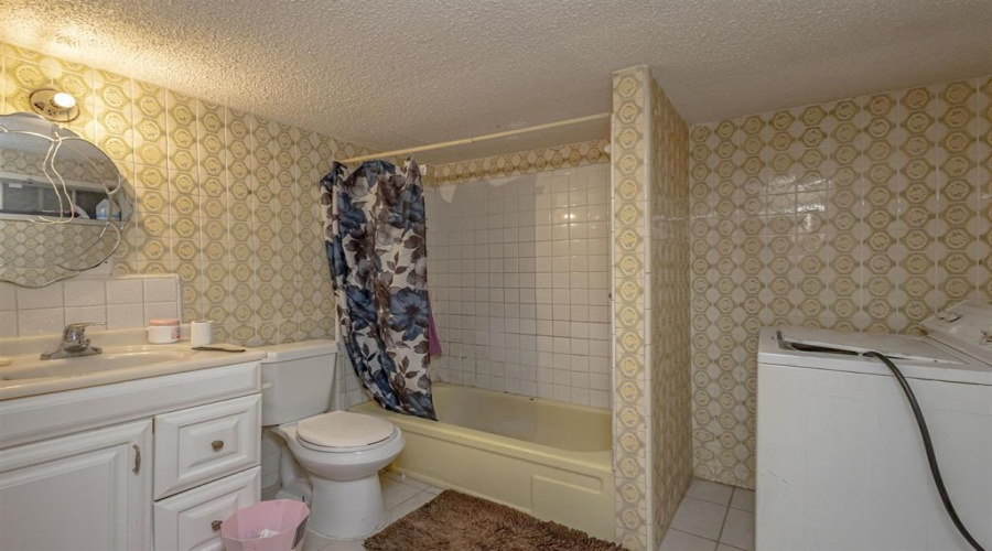 1701 Lincoln St, LAREDO, Texas 78040, ,Multi-family,For Sale,1701 Lincoln St,20262697
