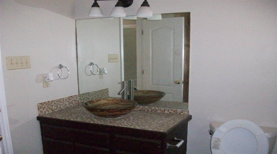 3916 Calle Guadalajara, Laredo, Texas 78046, 3 Bedrooms Bedrooms, 7 Rooms Rooms,2 BathroomsBathrooms,Residential,For Rent,3916 Calle Guadalajara,20262696