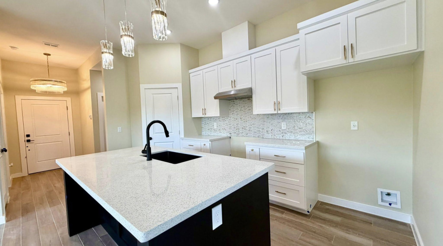 2410 Durazno Ct., Laredo, Texas 78046, 4 Bedrooms Bedrooms, 6 Rooms Rooms,2 BathroomsBathrooms,Residential,For Sale,2410 Durazno Ct.,20262700