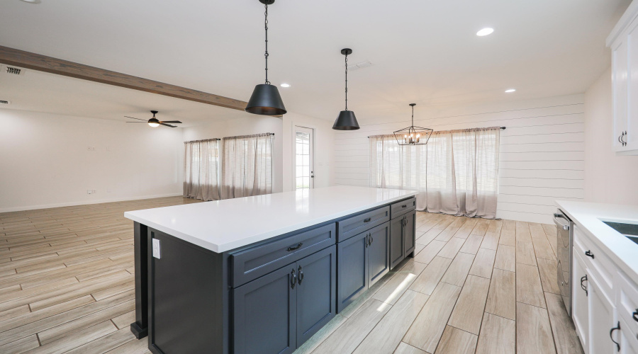 1943 Sambar Lp, LAREDO, Texas 78045, 4 Bedrooms Bedrooms, 8 Rooms Rooms,2 BathroomsBathrooms,Residential,For Sale,1943 Sambar Lp,20260800