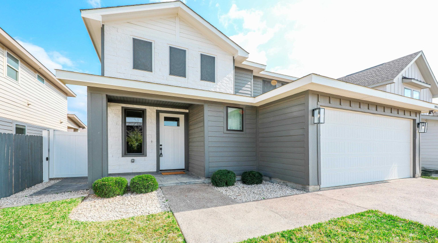 1943 Sambar Lp, LAREDO, Texas 78045, 4 Bedrooms Bedrooms, 8 Rooms Rooms,2 BathroomsBathrooms,Residential,For Sale,1943 Sambar Lp,20260800