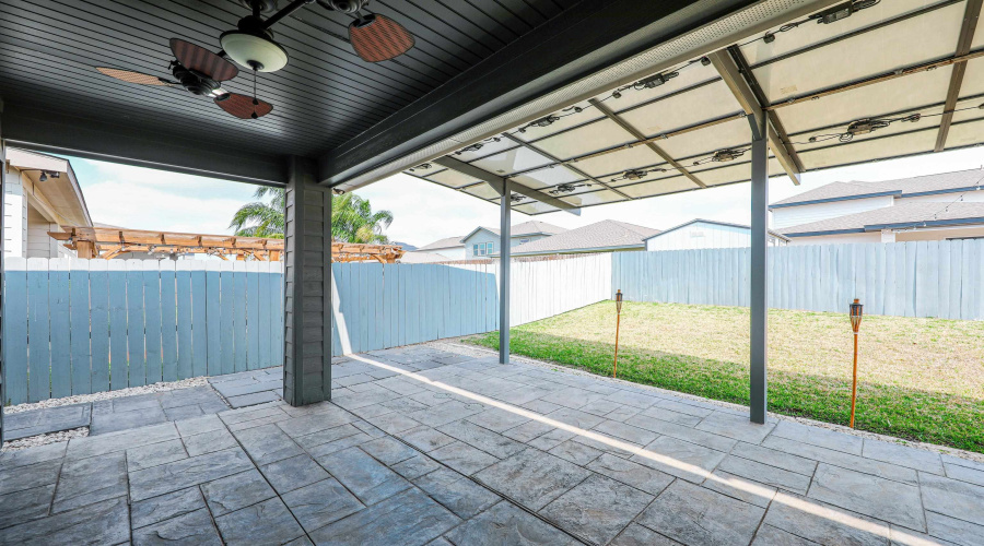 1943 Sambar Lp, LAREDO, Texas 78045, 4 Bedrooms Bedrooms, 8 Rooms Rooms,2 BathroomsBathrooms,Residential,For Sale,1943 Sambar Lp,20260800