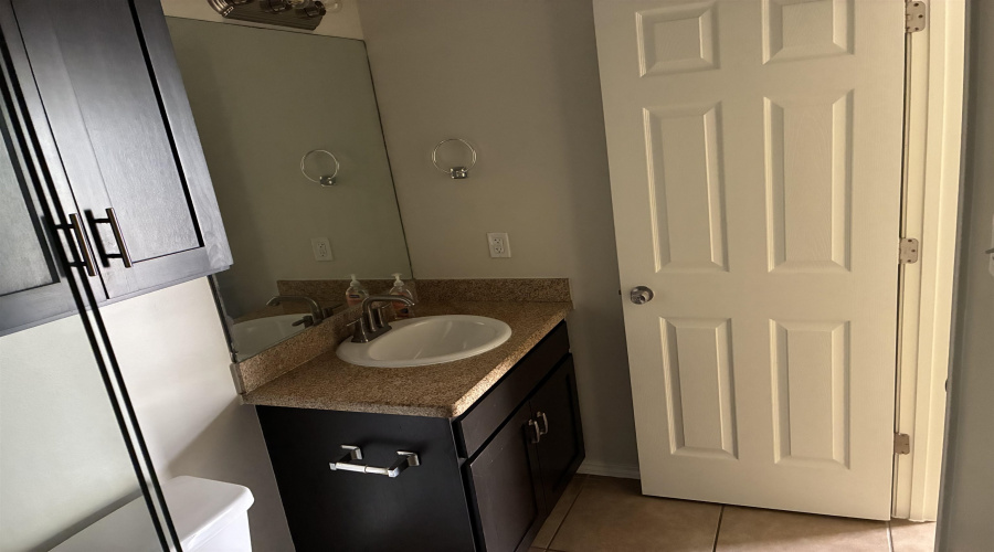 5402 Marcella Ave, LAREDO, Texas 78041, 1 Bedroom Bedrooms, 3 Rooms Rooms,1 BathroomBathrooms,Residential,For Rent,5402 Marcella Ave,20262708