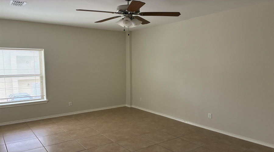 5402 Marcella Ave, LAREDO, Texas 78041, 1 Bedroom Bedrooms, 3 Rooms Rooms,1 BathroomBathrooms,Residential,For Rent,5402 Marcella Ave,20262708