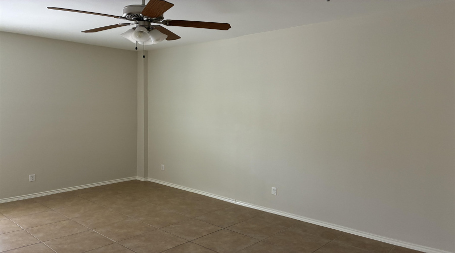 5402 Marcella Ave, LAREDO, Texas 78041, 1 Bedroom Bedrooms, 3 Rooms Rooms,1 BathroomBathrooms,Residential,For Rent,5402 Marcella Ave,20262708