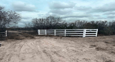 3354 E Texas State Highway 44, Encinal, Texas 78019, ,Land,For Sale,3354 E Texas State Highway 44,20262728 3354 E Texas State Highway 44, Encinal, Texas 78019, ,Land,For Sale,3354 E Texas State Highway 44,20262728