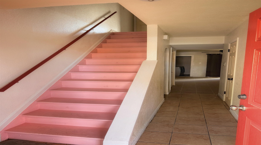 1300 E Hillside Rd, Laredo, Texas 78041, 2 Bedrooms Bedrooms, 3 Rooms Rooms,1 BathroomBathrooms,Residential,For Sale,1300 E Hillside Rd,20262712