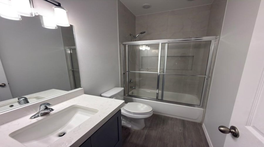 1526 Estudiantes Dr., Laredo, Texas 78046, 4 Bedrooms Bedrooms, 6 Rooms Rooms,2 BathroomsBathrooms,Residential,For Sale,1526 Estudiantes Dr.,20262716