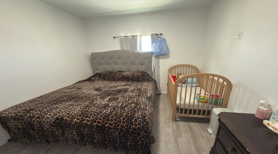 1526 Estudiantes Dr., Laredo, Texas 78046, 4 Bedrooms Bedrooms, 6 Rooms Rooms,2 BathroomsBathrooms,Residential,For Sale,1526 Estudiantes Dr.,20262716