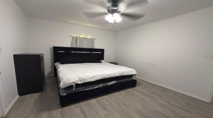 1526 Estudiantes Dr., Laredo, Texas 78046, 4 Bedrooms Bedrooms, 6 Rooms Rooms,2 BathroomsBathrooms,Residential,For Sale,1526 Estudiantes Dr.,20262716