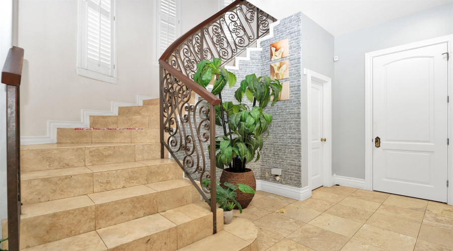 3008 Woodland Cv, LAREDO, Texas 78045, 5 Bedrooms Bedrooms, 12 Rooms Rooms,5 BathroomsBathrooms,Residential,For Sale,3008 Woodland Cv,20262720