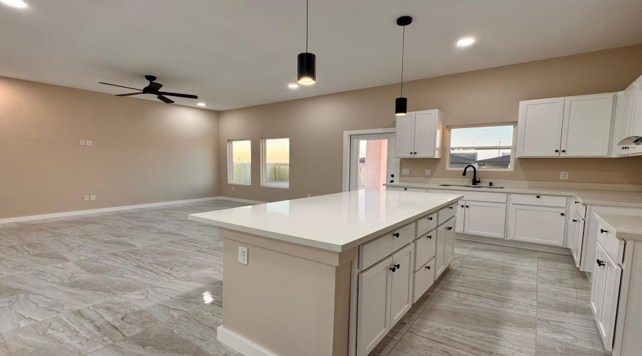 6702 El Bosal Ln., LAREDO, Texas 78046, 3 Bedrooms Bedrooms, 6 Rooms Rooms,2 BathroomsBathrooms,Residential,For Rent,6702 El Bosal Ln.,20262726