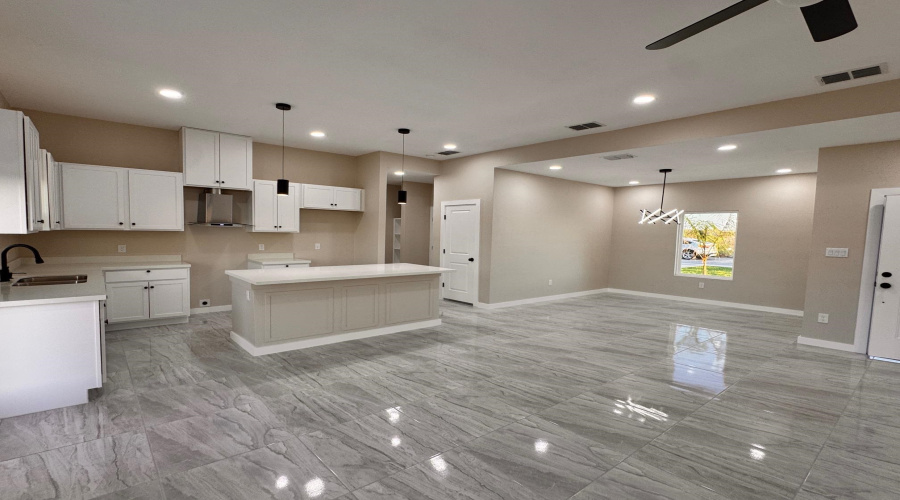 6702 El Bosal Ln., LAREDO, Texas 78046, 3 Bedrooms Bedrooms, 6 Rooms Rooms,2 BathroomsBathrooms,Residential,For Rent,6702 El Bosal Ln.,20262726