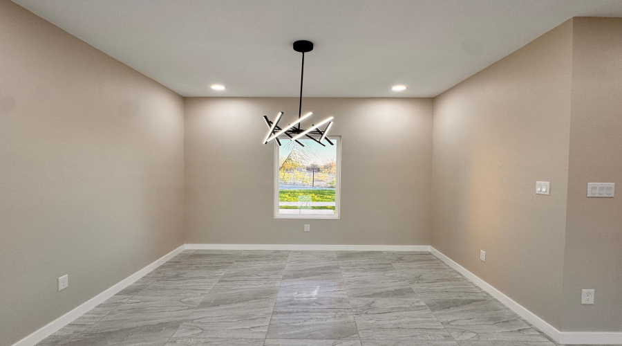 6702 El Bosal Ln., LAREDO, Texas 78046, 3 Bedrooms Bedrooms, 6 Rooms Rooms,2 BathroomsBathrooms,Residential,For Rent,6702 El Bosal Ln.,20262726