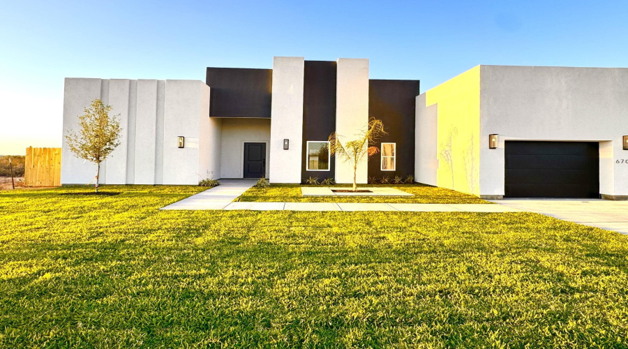 6702 El Bosal Ln., LAREDO, Texas 78046, 3 Bedrooms Bedrooms, 6 Rooms Rooms,2 BathroomsBathrooms,Residential,For Rent,6702 El Bosal Ln.,20262726