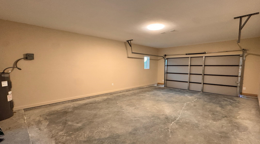 6702 El Bosal Ln., LAREDO, Texas 78046, 3 Bedrooms Bedrooms, 6 Rooms Rooms,2 BathroomsBathrooms,Residential,For Rent,6702 El Bosal Ln.,20262726