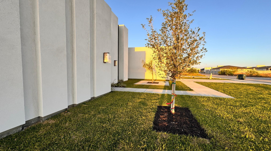6702 El Bosal Ln., LAREDO, Texas 78046, 3 Bedrooms Bedrooms, 6 Rooms Rooms,2 BathroomsBathrooms,Residential,For Rent,6702 El Bosal Ln.,20262726