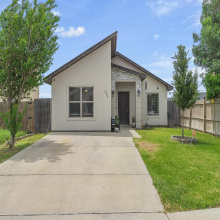 3506 Eduardo E Hayes Rd., Laredo, Texas 78046, 4 Bedrooms Bedrooms, 5 Rooms Rooms,2 BathroomsBathrooms,Residential,For Sale,3506 Eduardo E Hayes Rd.,20262730