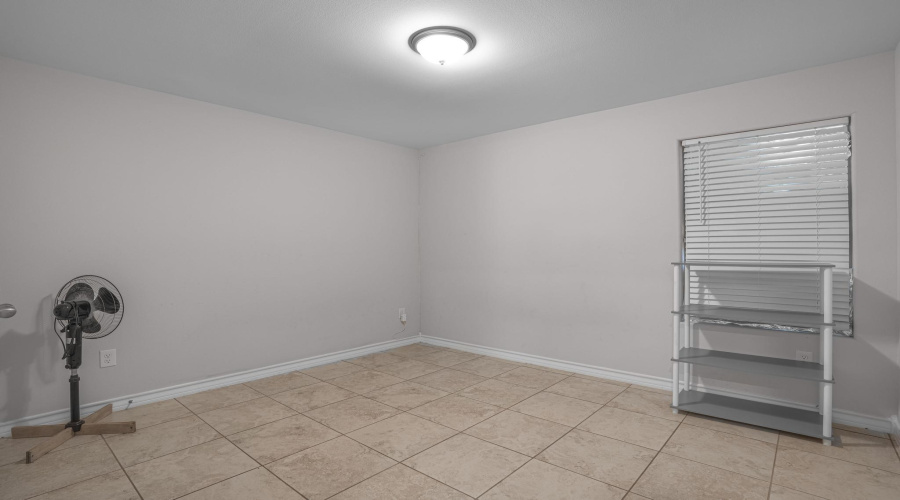 3506 Eduardo E Hayes Rd., Laredo, Texas 78046, 4 Bedrooms Bedrooms, 5 Rooms Rooms,2 BathroomsBathrooms,Residential,For Sale,3506 Eduardo E Hayes Rd.,20262730
