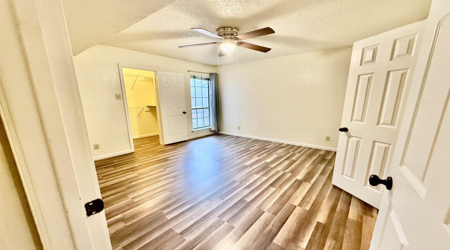 8633 Datapoint Dr, San Antonio, Texas 78229, 2 Bedrooms Bedrooms, 5 Rooms Rooms,2 BathroomsBathrooms,Residential,For Rent,8633 Datapoint Dr,20262732