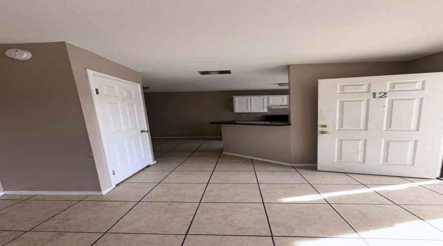 606 Gale St, Laredo, Texas 78041, 2 Bedrooms Bedrooms, 4 Rooms Rooms,1 BathroomBathrooms,Residential,For Rent,606 Gale St,20262734