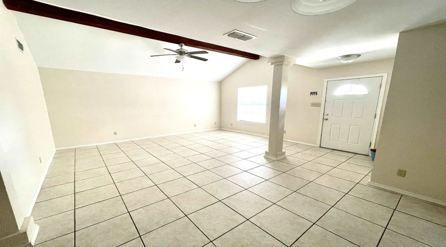 231 Malaga Dr, Laredo, Texas 78046, 3 Bedrooms Bedrooms, 5 Rooms Rooms,2 BathroomsBathrooms,Residential,For Rent,231 Malaga Dr,20262736