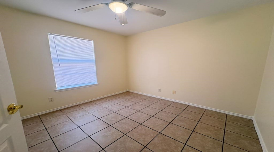 416 Prescott Lp, Laredo, Texas 78046, 3 Bedrooms Bedrooms, 4 Rooms Rooms,2 BathroomsBathrooms,Residential,For Rent,416 Prescott Lp,20262738