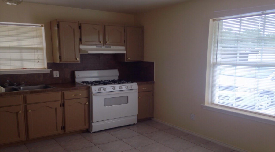 416 Prescott Lp, Laredo, Texas 78046, 3 Bedrooms Bedrooms, 4 Rooms Rooms,2 BathroomsBathrooms,Residential,For Rent,416 Prescott Lp,20262738