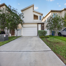 404 Deer Path Loop, Laredo, Texas 78045, 4 Bedrooms Bedrooms, 7 Rooms Rooms,2 BathroomsBathrooms,Residential,For Sale,404 Deer Path Loop,20262742