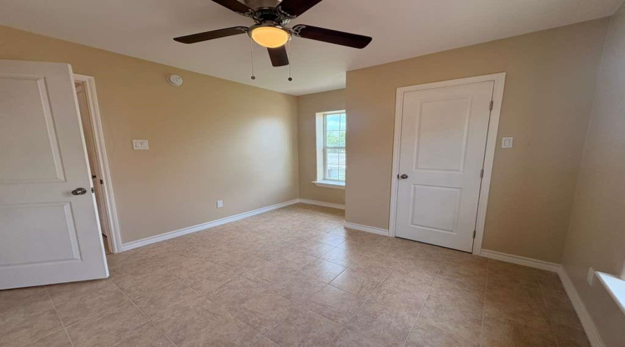4018 San Agustin Ave, Laredo, Texas 78041, 2 Bedrooms Bedrooms, 3 Rooms Rooms,1 BathroomBathrooms,Residential,For Rent,4018 San Agustin Ave,20262744
