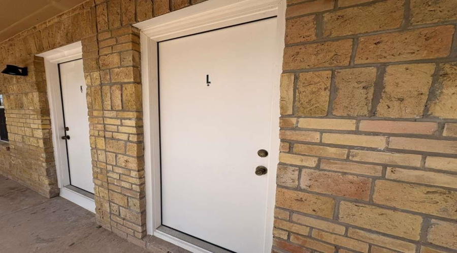 4018 San Agustin Ave, Laredo, Texas 78041, 2 Bedrooms Bedrooms, 3 Rooms Rooms,1 BathroomBathrooms,Residential,For Rent,4018 San Agustin Ave,20262744