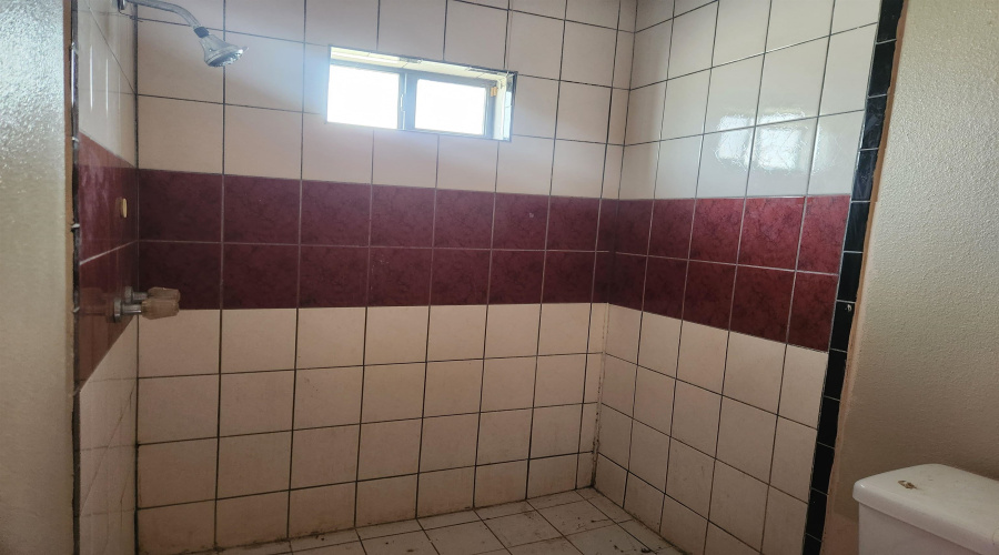 5404 Lopez Lane, Zapata, Texas 78076, 2 Bedrooms Bedrooms, 4 Rooms Rooms,2 BathroomsBathrooms,Residential,For Sale,5404 Lopez Lane,20262755