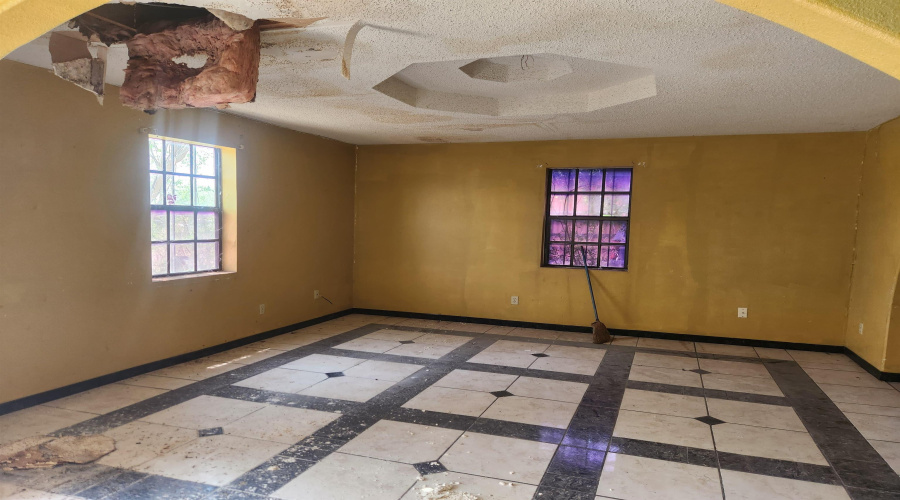 5404 Lopez Lane, Zapata, Texas 78076, 2 Bedrooms Bedrooms, 4 Rooms Rooms,2 BathroomsBathrooms,Residential,For Sale,5404 Lopez Lane,20262755