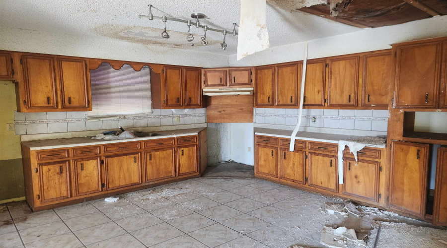 5404 Lopez Lane, Zapata, Texas 78076, 2 Bedrooms Bedrooms, 4 Rooms Rooms,2 BathroomsBathrooms,Residential,For Sale,5404 Lopez Lane,20262755