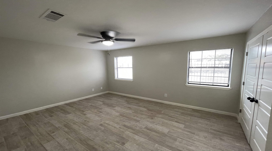 3001 E Price St, LAREDO, Texas 78043, 2 Bedrooms Bedrooms, 4 Rooms Rooms,1 BathroomBathrooms,Residential,For Rent,3001 E Price St,20262759
