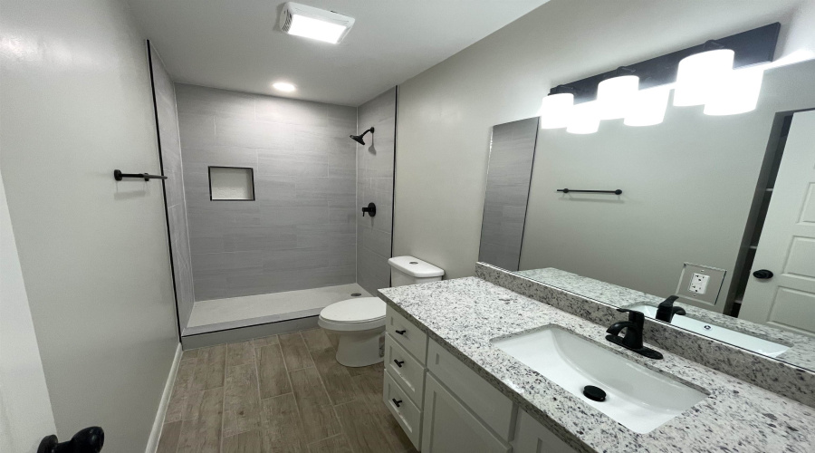3001 E Price St, LAREDO, Texas 78043, 2 Bedrooms Bedrooms, 4 Rooms Rooms,1 BathroomBathrooms,Residential,For Rent,3001 E Price St,20262759