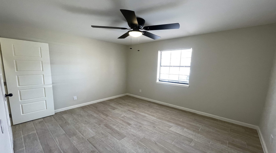 3005 E Price St, LAREDO, Texas 78043, 2 Bedrooms Bedrooms, 5 Rooms Rooms,1 BathroomBathrooms,Residential,For Rent,3005 E Price St,20262760