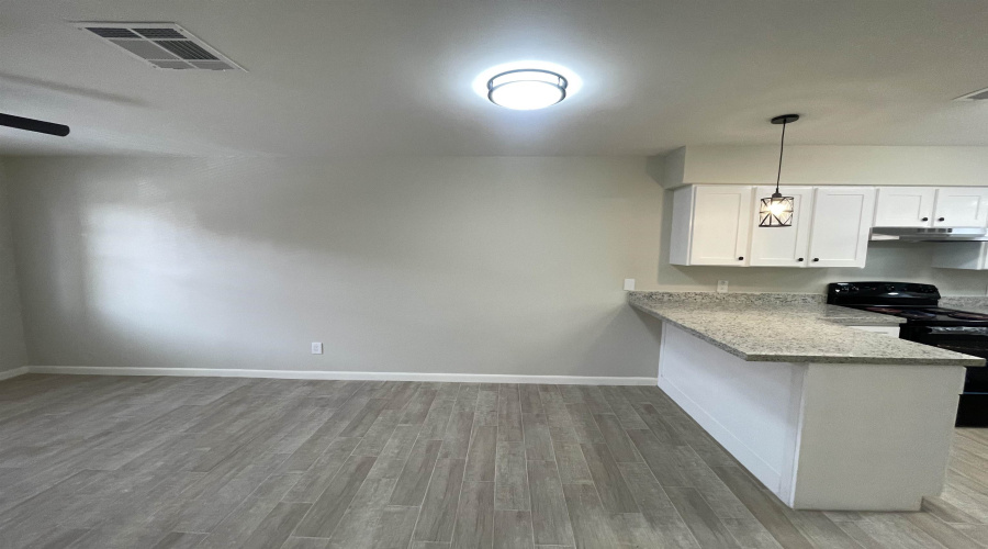 3005 E Price St, LAREDO, Texas 78043, 2 Bedrooms Bedrooms, 5 Rooms Rooms,1 BathroomBathrooms,Residential,For Rent,3005 E Price St,20262760