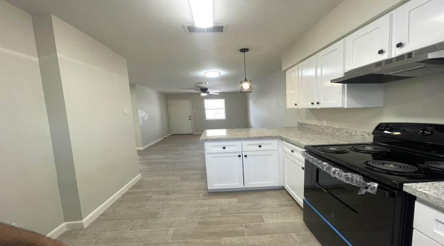 3005 E Price St, LAREDO, Texas 78043, 2 Bedrooms Bedrooms, 5 Rooms Rooms,1 BathroomBathrooms,Residential,For Rent,3005 E Price St,20262760