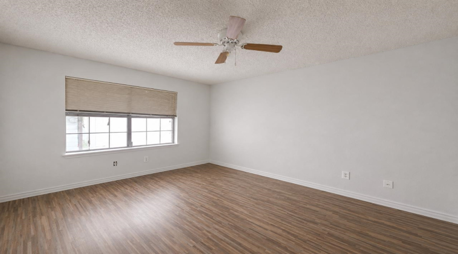 4704 Mims Ave, LAREDO, Texas 78041, 3 Bedrooms Bedrooms, 6 Rooms Rooms,2 BathroomsBathrooms,Residential,For Sale,4704 Mims Ave,20262765