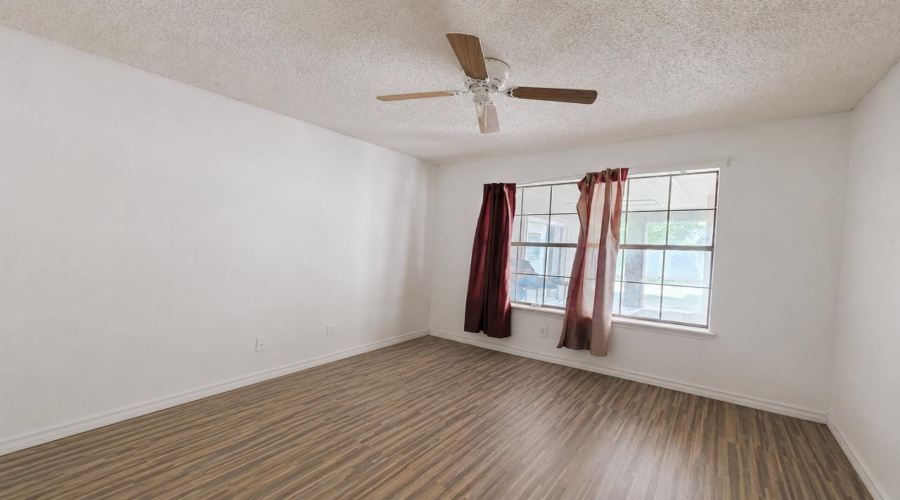 4704 Mims Ave, LAREDO, Texas 78041, 3 Bedrooms Bedrooms, 6 Rooms Rooms,2 BathroomsBathrooms,Residential,For Sale,4704 Mims Ave,20262765
