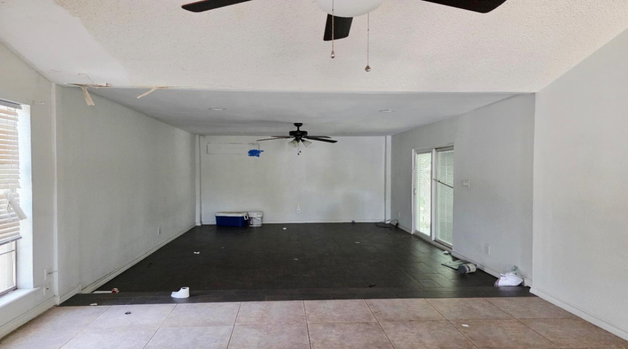4704 Mims Ave, LAREDO, Texas 78041, 3 Bedrooms Bedrooms, 6 Rooms Rooms,2 BathroomsBathrooms,Residential,For Sale,4704 Mims Ave,20262765